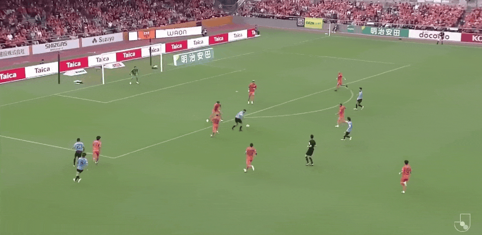⚽Hiệp 1 J-League: Taito Wakisaka và Akihiro Nakamura bỏ lỡ cơ hội ngon ăn, Shimizu S-Pulse tạm dẫn Kawasaki Frontale 0-0