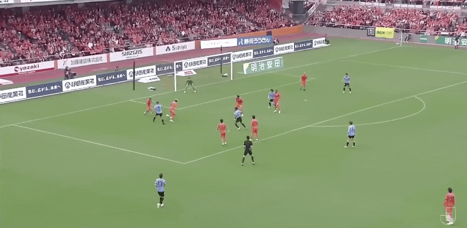 ⚽Hiệp 1 J-League: Taito Wakisaka và Akihiro Nakamura bỏ lỡ cơ hội ngon ăn, Shimizu S-Pulse tạm dẫn Kawasaki Frontale 0-0
