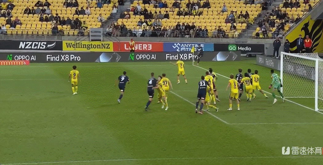 Hiệp 1 giải Super League Úc: Velupillai ghi bàn, Piper ghi bàn, Machah ghi bàn, Melbourne Victory 2-1 Wellington Phoenix
