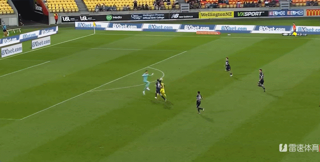 Hiệp 1 giải Super League Úc: Velupillai ghi bàn, Piper ghi bàn, Machah ghi bàn, Melbourne Victory 2-1 Wellington Phoenix