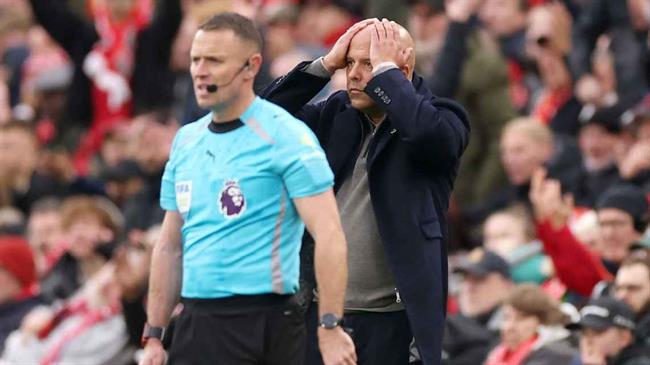 Arne Slot thừa nhận đang đối mặt thử thách lớn tại Anfield Arne Slot thừa nhận đang đối mặt thử thách lớn tại Anfield