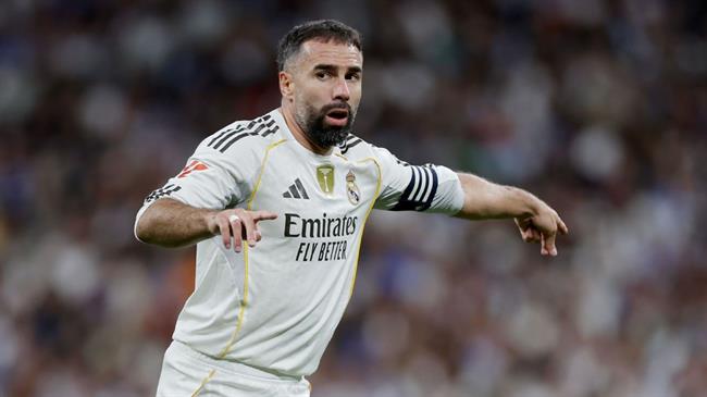 Dani Carvajal phẫu thuật đầu gối, Real Madrid lo sốt vó Dani Carvajal phẫu thuật đầu gối, Real Madrid lo sốt vó