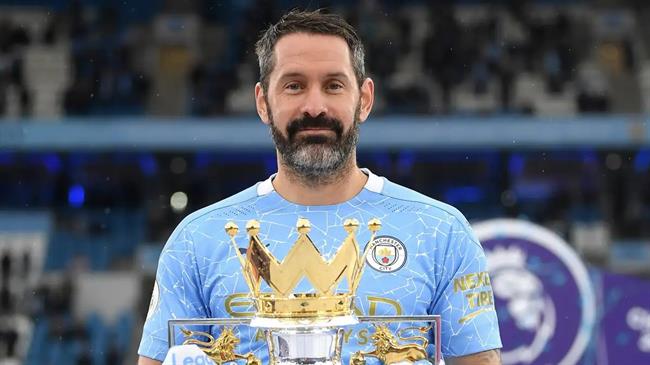 Scott Carson